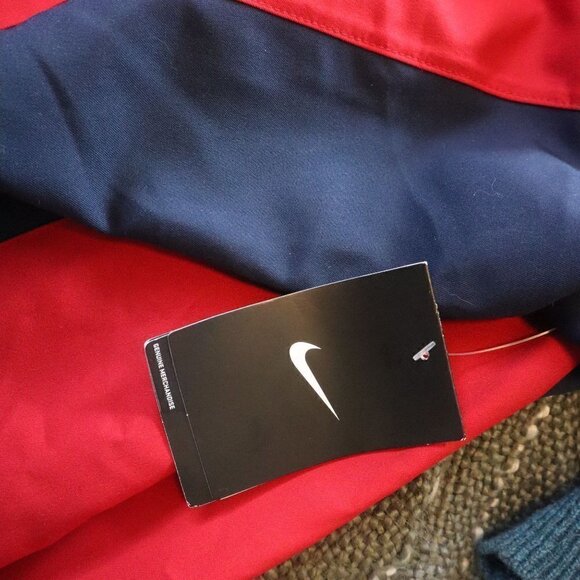 NWT Nike Angels Pullover Vneck Jacket Red Size XL - Picture 9 of 10